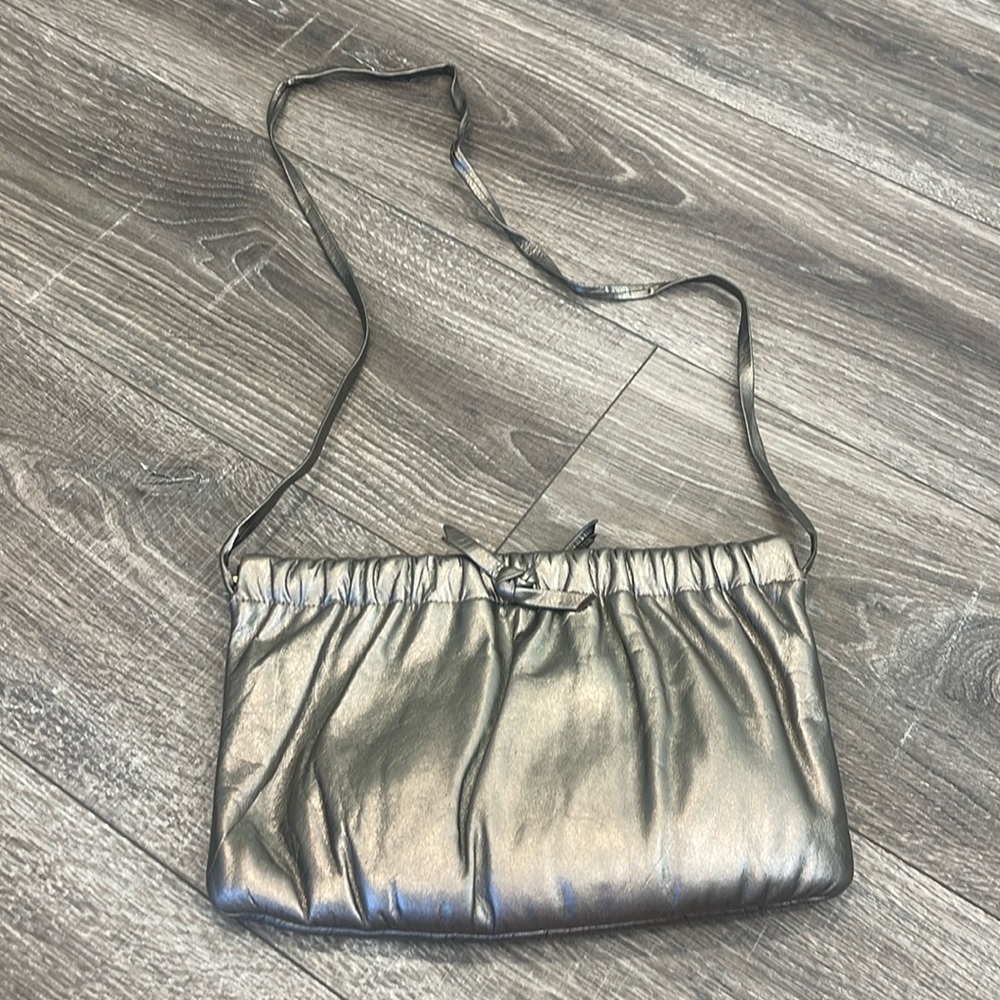 Metaillic Shoulder bag with bow